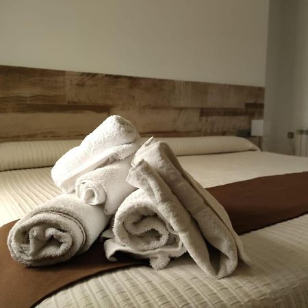 Hotel Tres Estrellas Casa Maribona Gela El Puente  Ngoại thất bức ảnh