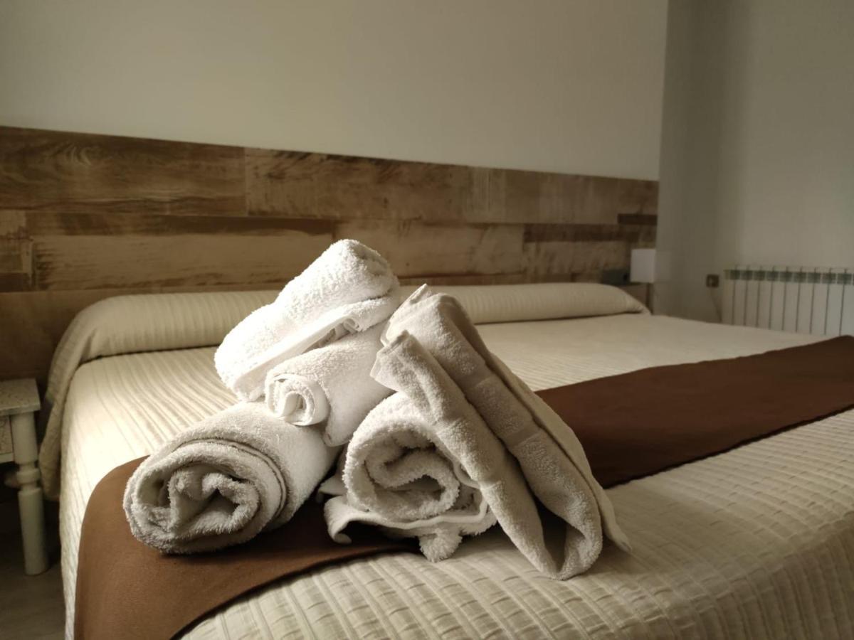 Hotel Tres Estrellas Casa Maribona Gela El Puente  Ngoại thất bức ảnh