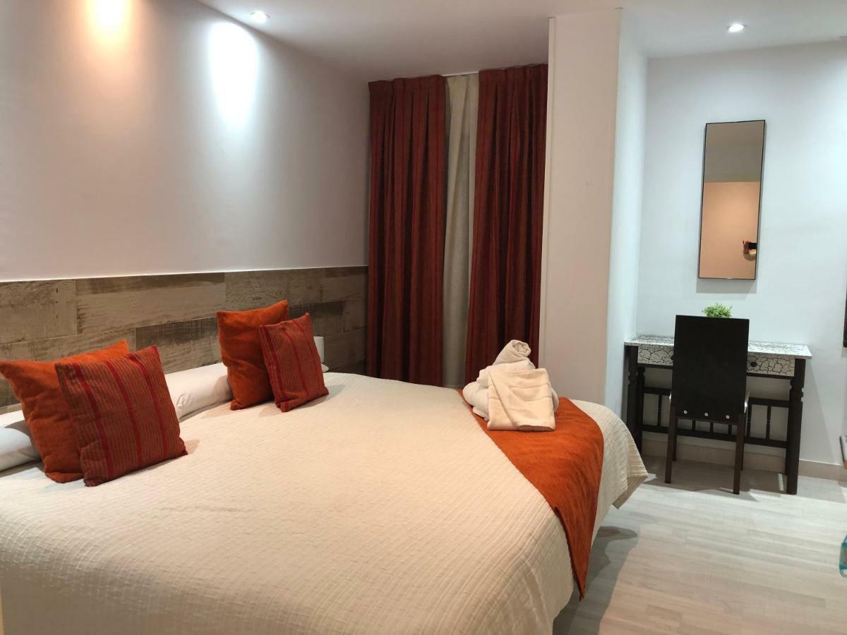 Hotel Tres Estrellas Casa Maribona Gela El Puente  Ngoại thất bức ảnh