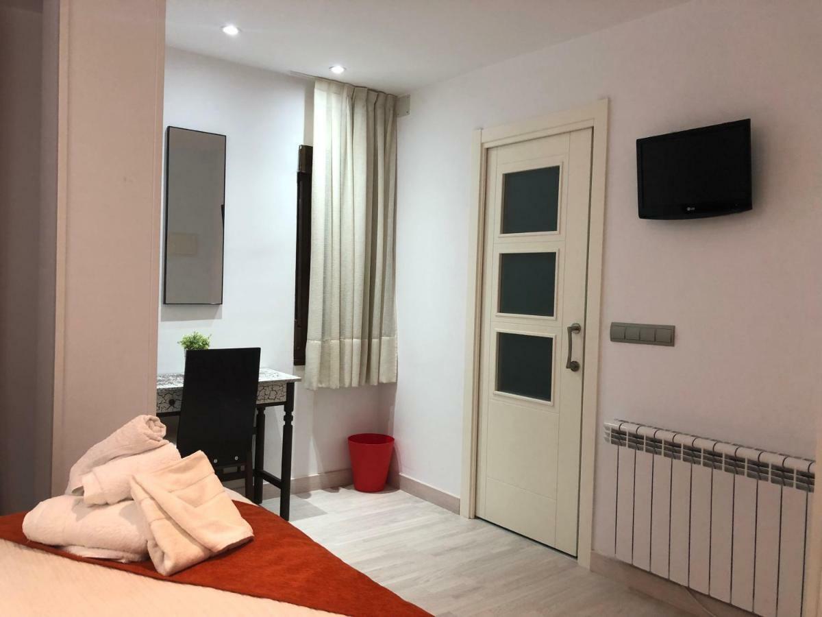 Hotel Tres Estrellas Casa Maribona Gela El Puente  Ngoại thất bức ảnh
