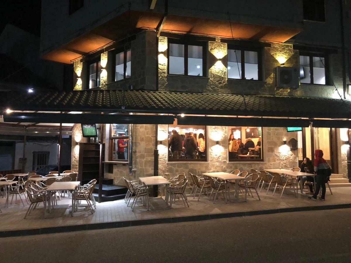 Hotel Tres Estrellas Casa Maribona Gela El Puente  Ngoại thất bức ảnh