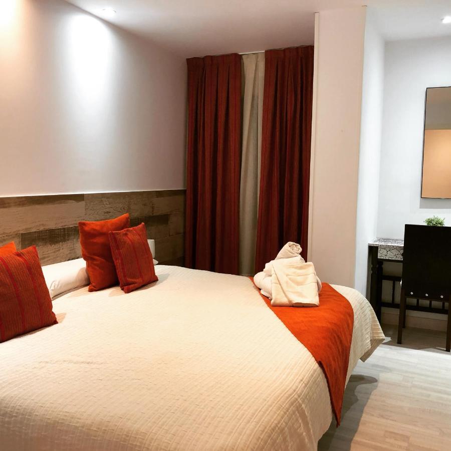 Hotel Tres Estrellas Casa Maribona Gela El Puente  Ngoại thất bức ảnh